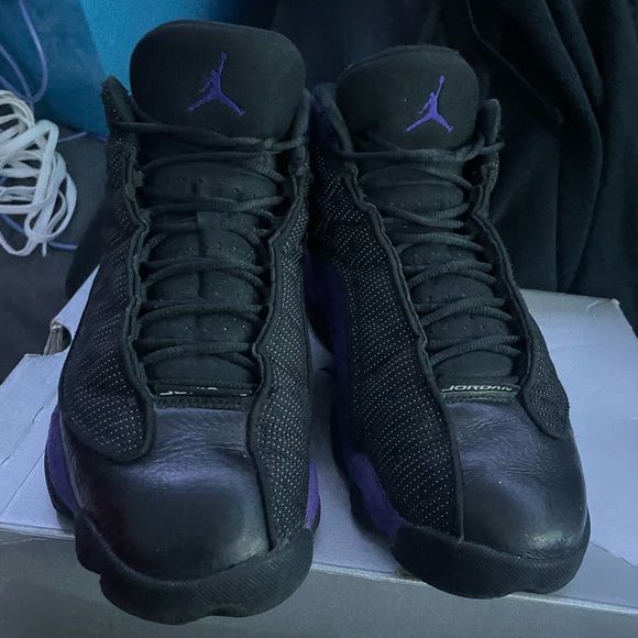 Jordan 13 court purple used very good condition price negotiable main image 4